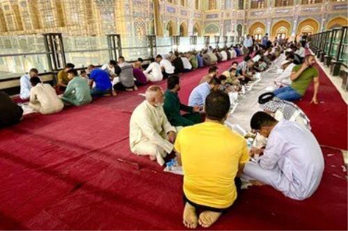 خورانیدن ۲۵۰ هزار زایر حرم علوی در جشن های غدیر