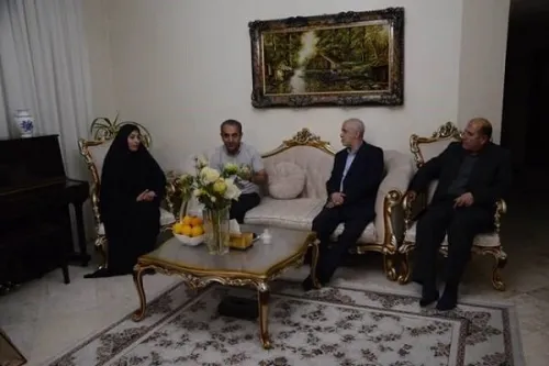 شهدای دانش آموز چراغ هدایت آیندگان هستند