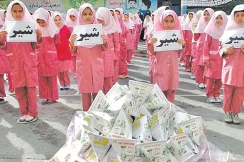 اما و اگرهای توزیع شیر رایگان در مدارس